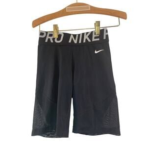 NIKE PRO Women’s Black 9” Athletic Shorts / Size: XS